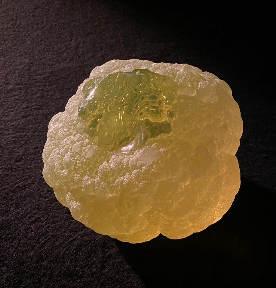 Katya Izabel Filmus, untitled
2011, Uranium glass
